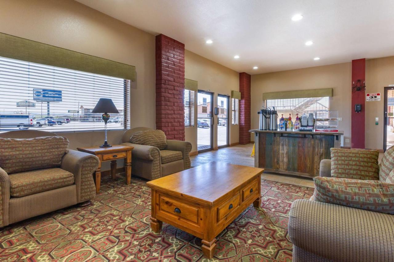Best Western Canyon De Chelly Inn Чинли Екстериор снимка