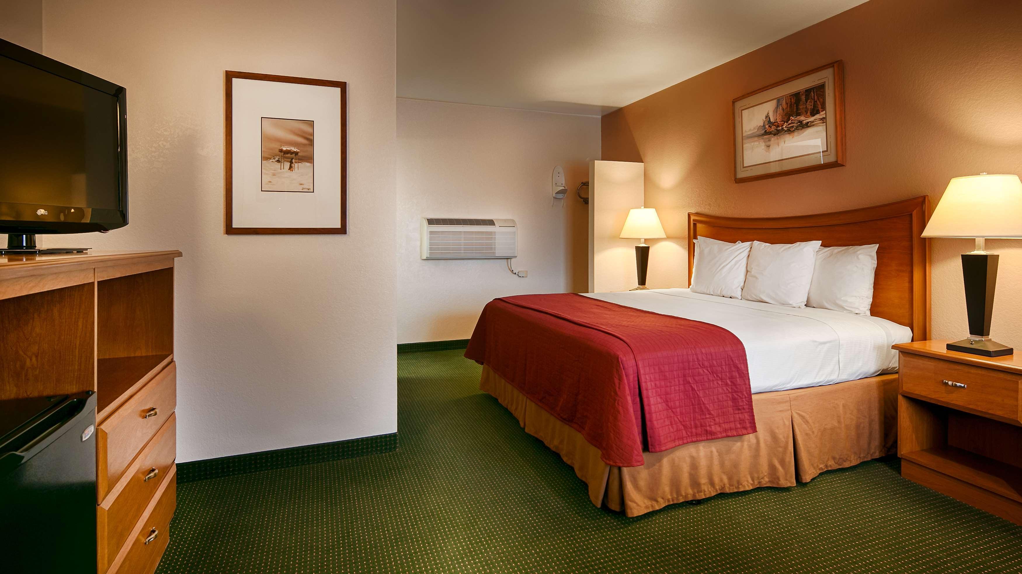 Best Western Canyon De Chelly Inn Чинли Екстериор снимка