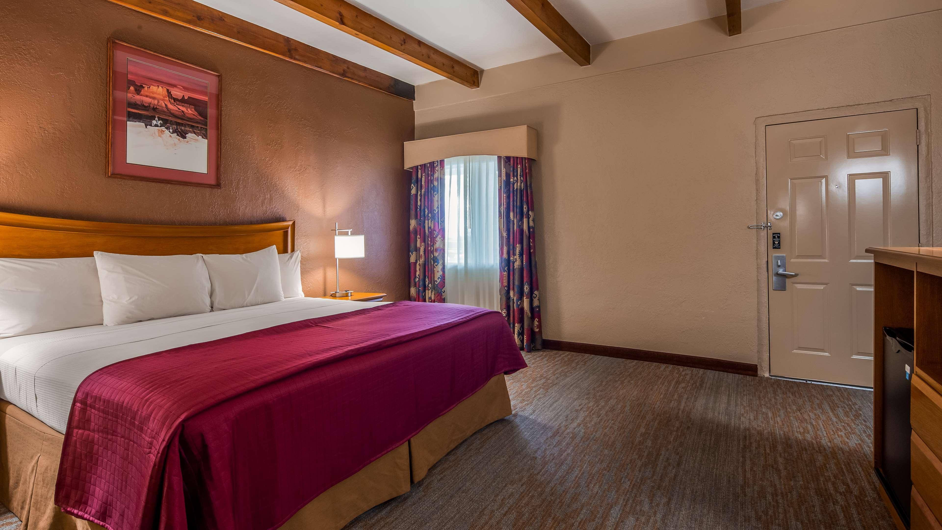 Best Western Canyon De Chelly Inn Чинли Екстериор снимка