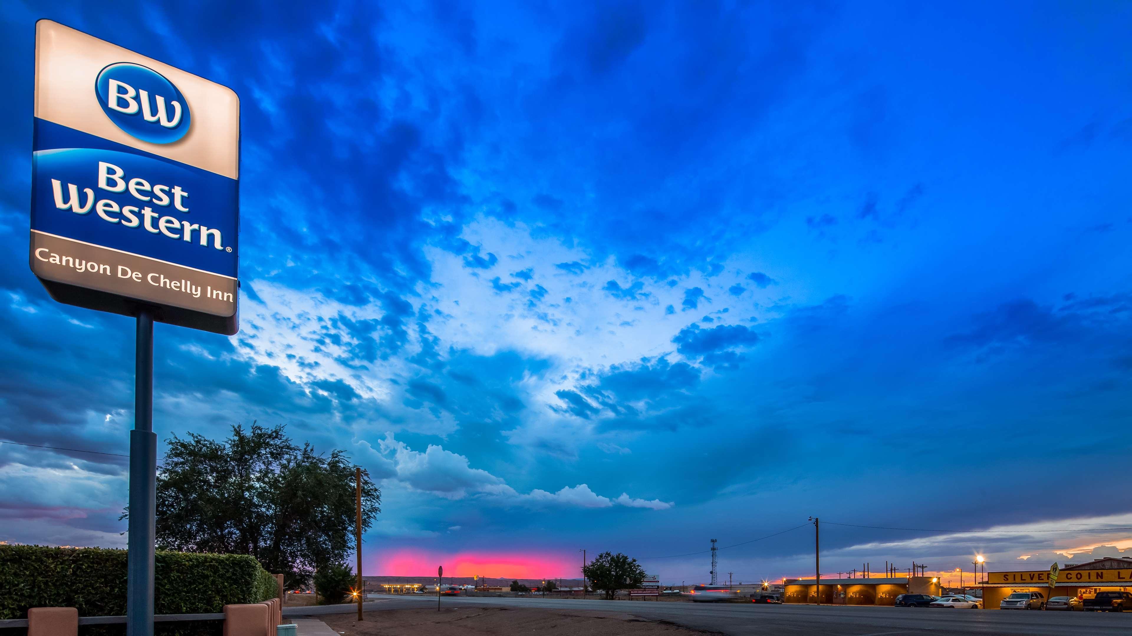 Best Western Canyon De Chelly Inn Чинли Екстериор снимка