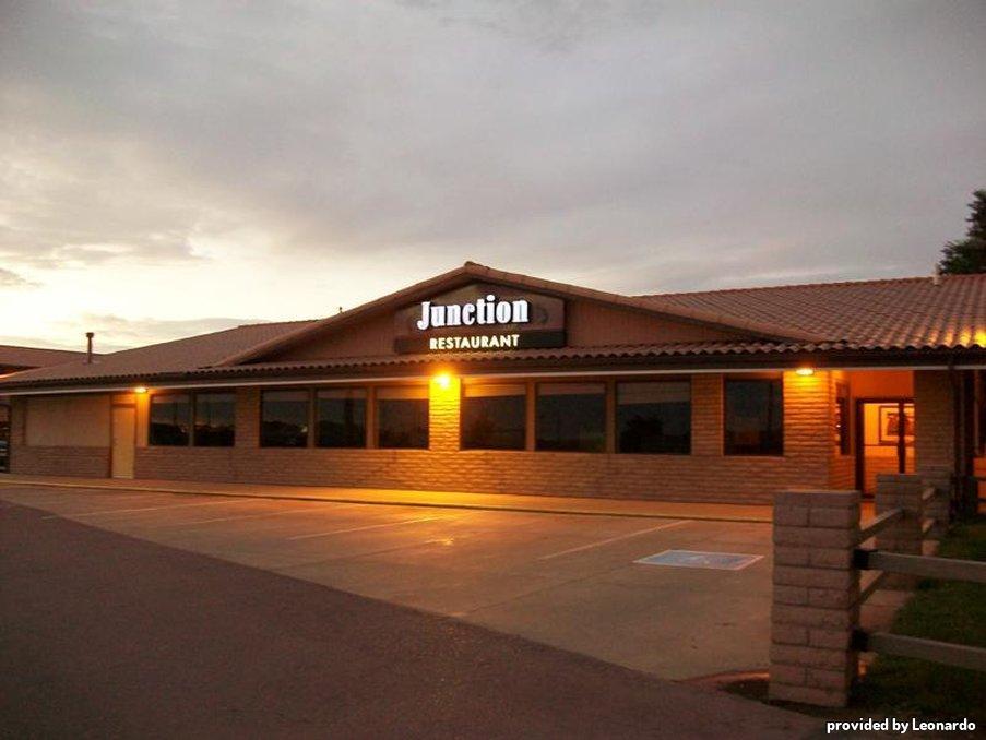 Best Western Canyon De Chelly Inn Чинли Екстериор снимка
